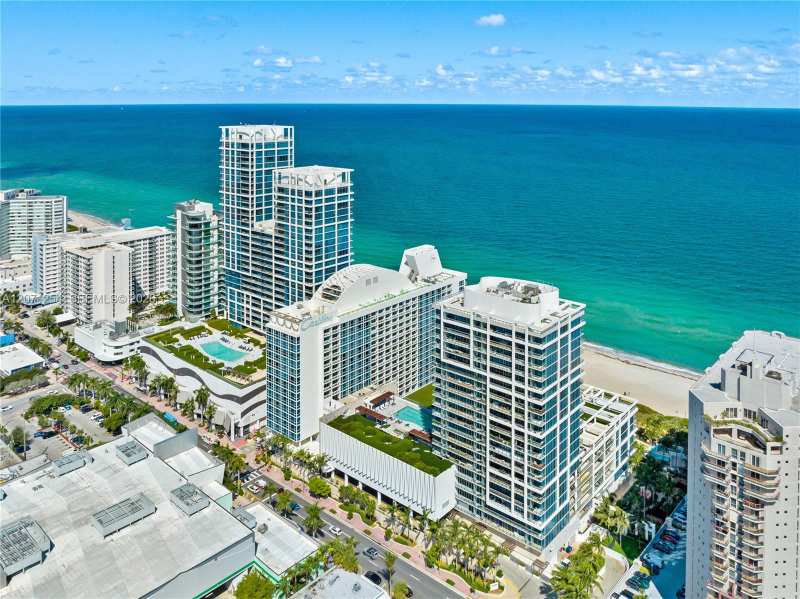 6801 Collins Ave, Miami Beach FL 33141