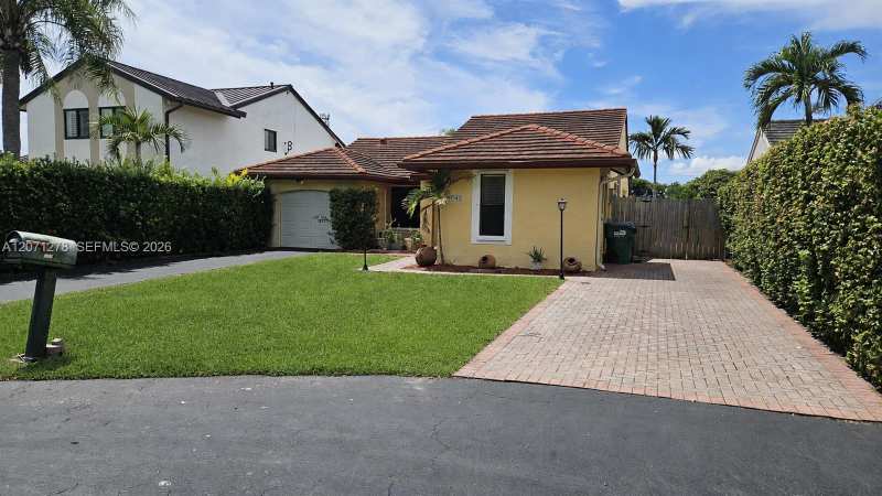 7142 SW 103rd Ct Cir, Miami FL 33173