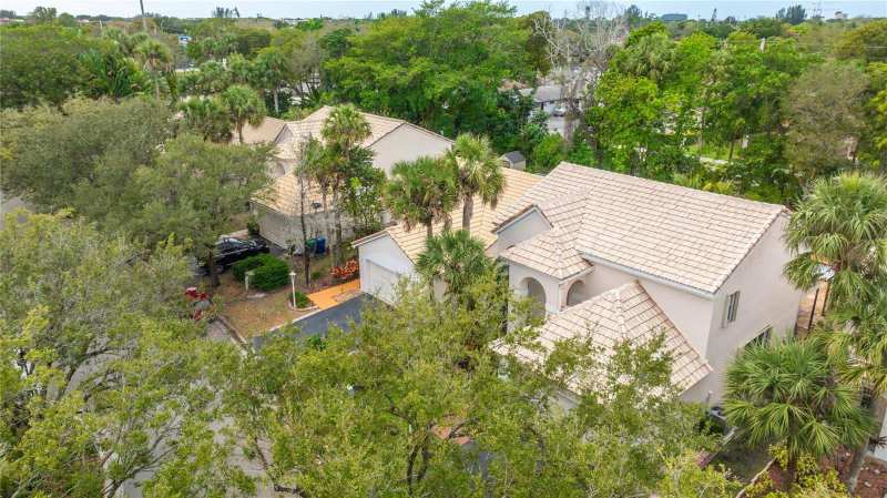 3668 Wilderness Way, Coral Springs FL 33065
