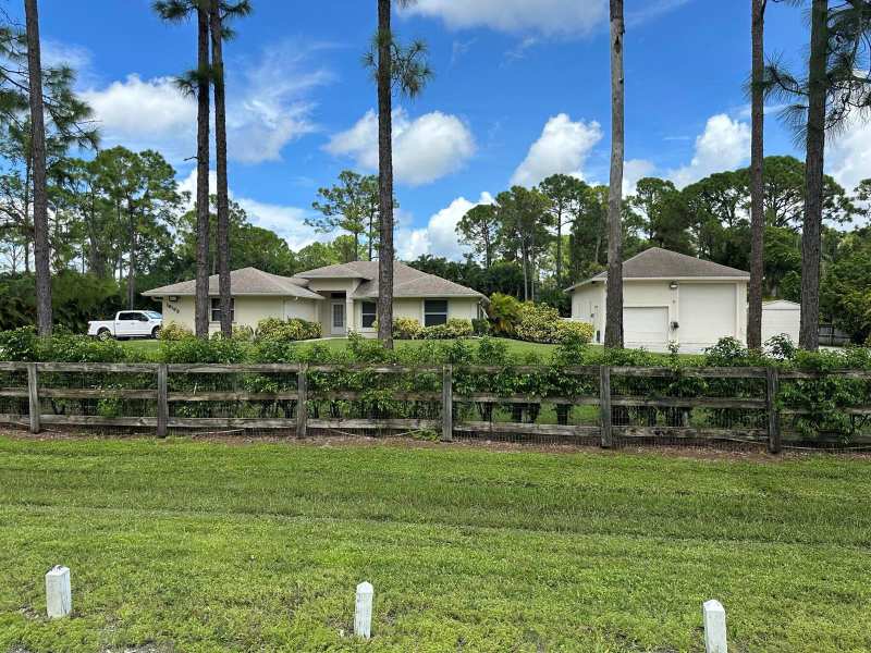 16193 72nd Road N, Loxahatchee FL 33470