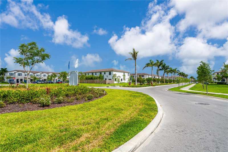 23469 SW 129th Pl, Homestead FL 33032
