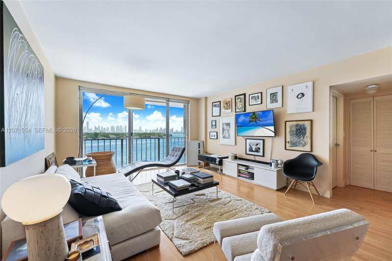 800 West Ave # 917, Miami Beach FL 33139