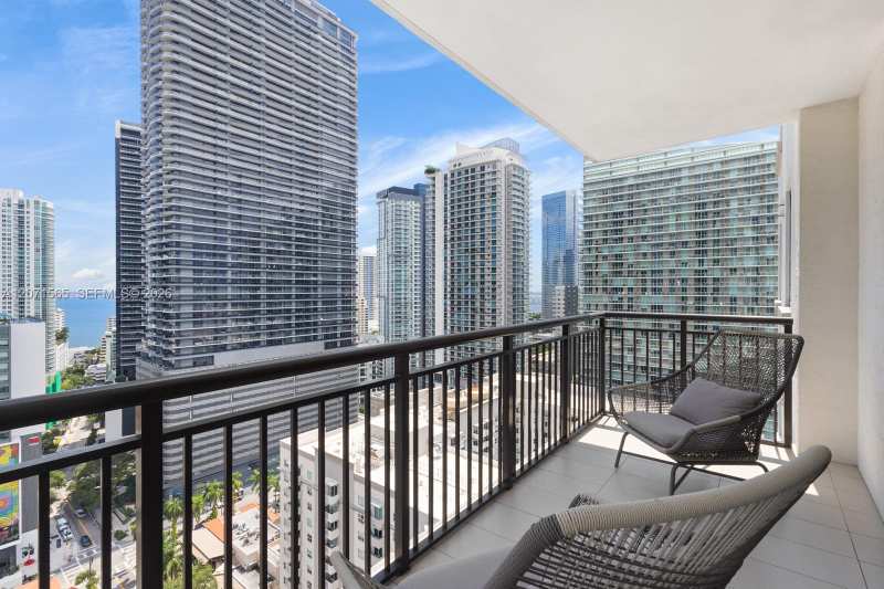 999 SW 1st Ave # 2502, Miami FL 33130