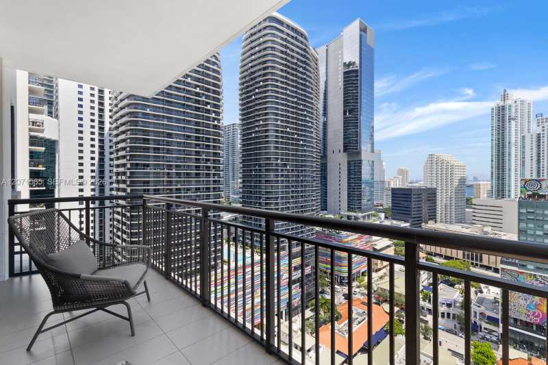 999 SW 1st Ave # 2502, Miami FL 33130