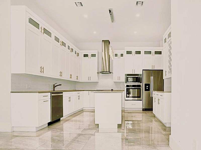 2517 Oceanview Avenue E, Delray Beach FL 33444