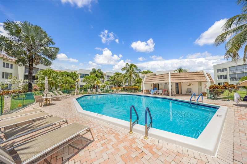6750 Royal Palm Blvd # 106E, Margate FL 33063