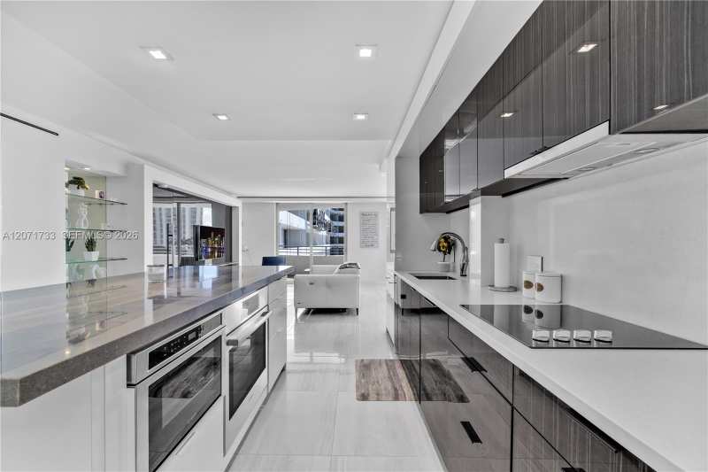 5555 Collins Ave # 5A, Miami Beach FL 33140