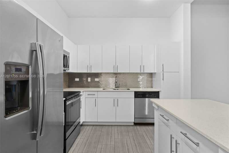1776 POLK ST # 803, Hollywood FL 33020