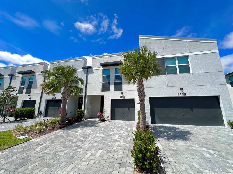 1733 Lindley Street, West Palm Beach FL 33407