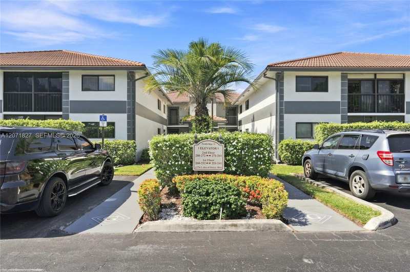 15234 Lakes Of Delray Blvd # 250, Delray Beach FL 33484