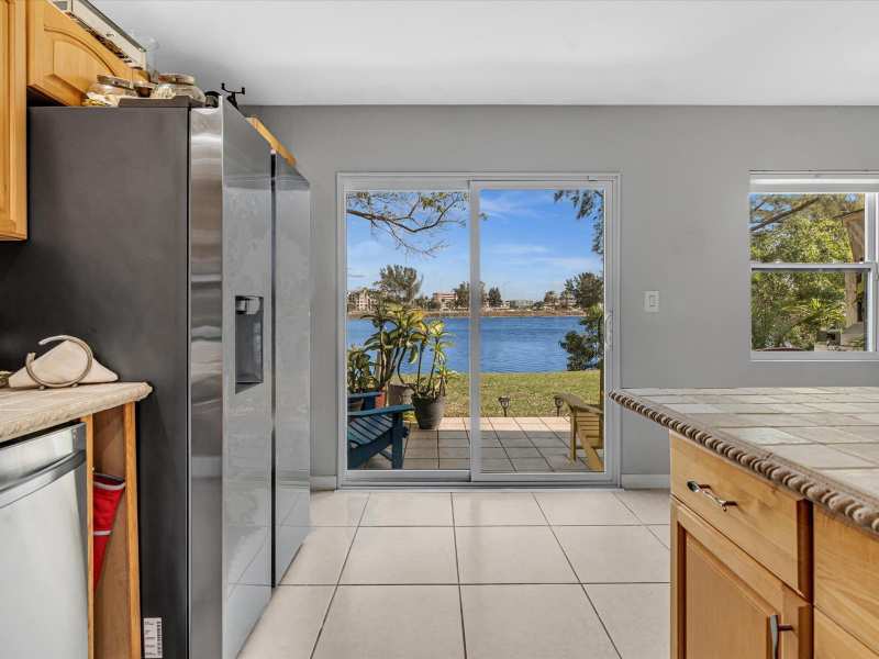 3370 BEAU RIVAGE Drive # 3A, Pompano Beach FL 33064