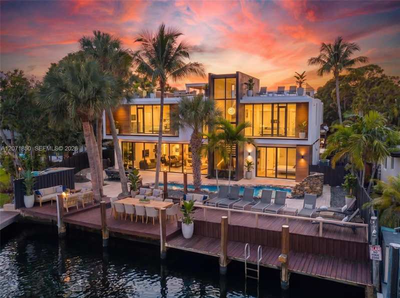 1030 SW 14th Ter, Fort Lauderdale FL 33312