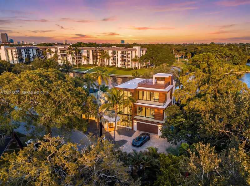 1030 SW 14th Ter, Fort Lauderdale FL 33312
