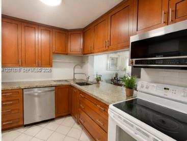 215 SE 3rd Ave # 308C, Hallandale Beach FL 33009