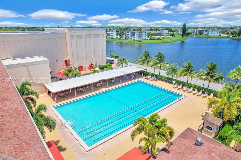 2017 Cornwall A # 2017, Boca Raton FL 33434