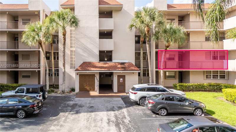 9520 Seagrape Dr # 205, Davie FL 33324