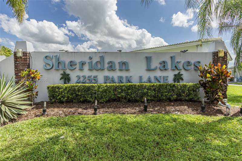 2223 Park Ln # 314, Hollywood FL 33021