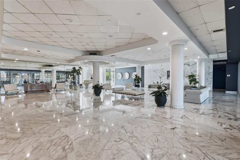 5055 Collins Ave # 11F, Miami Beach FL 33140