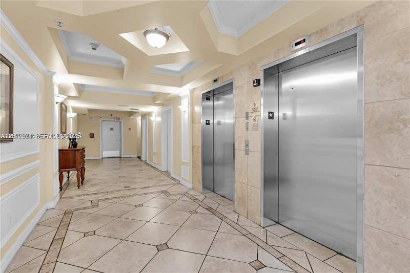 5091 NW 7th St # 615, Miami FL 33126