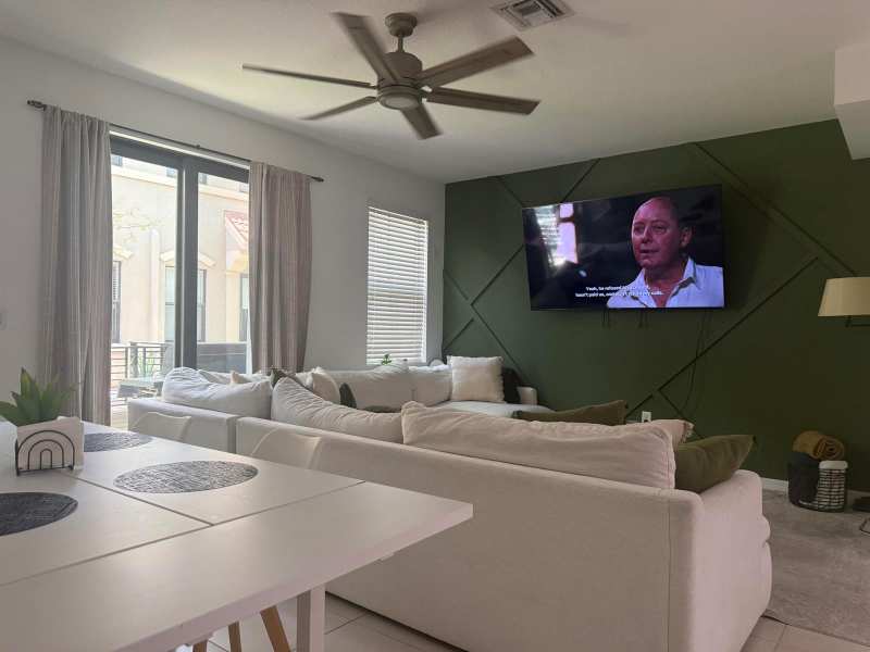 1091 NW 33RD Street, Pompano Beach FL 33064