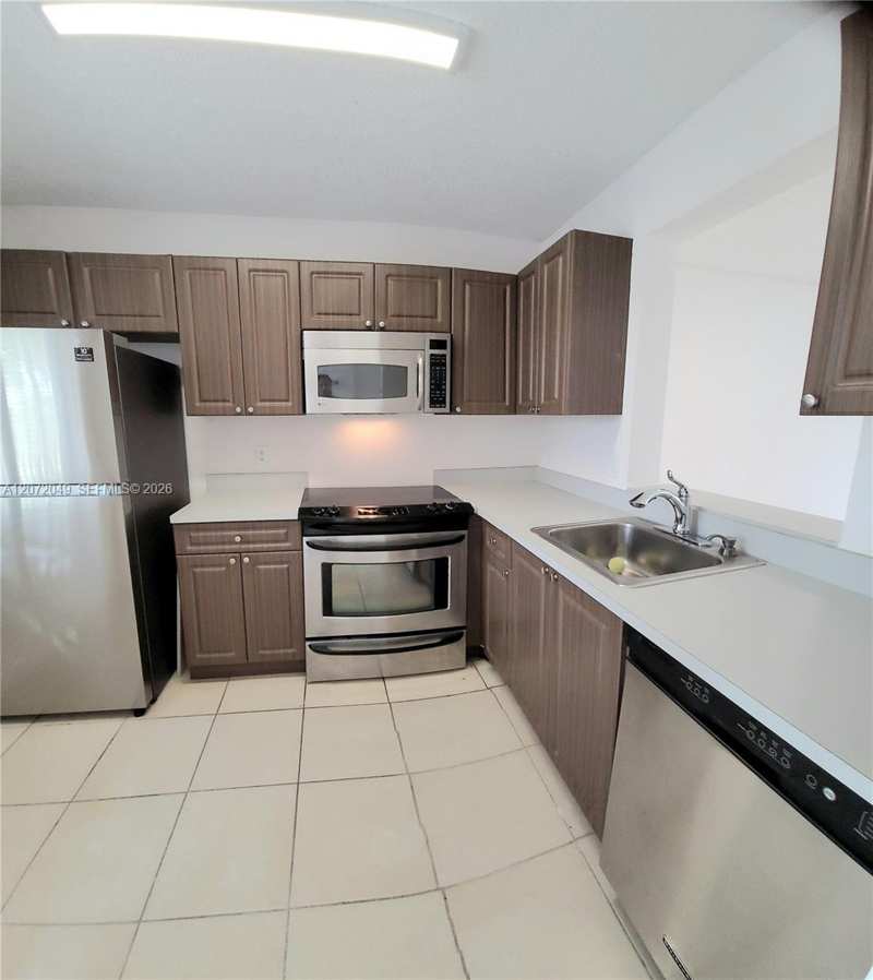 8620 N Sherman Cir # 306, Miramar FL 33025