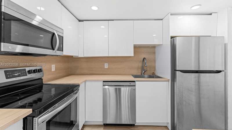 1145 Normandy Dr # 505, Miami Beach FL 33141