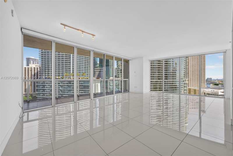 465 Brickell Ave # 1602, Miami FL 33131