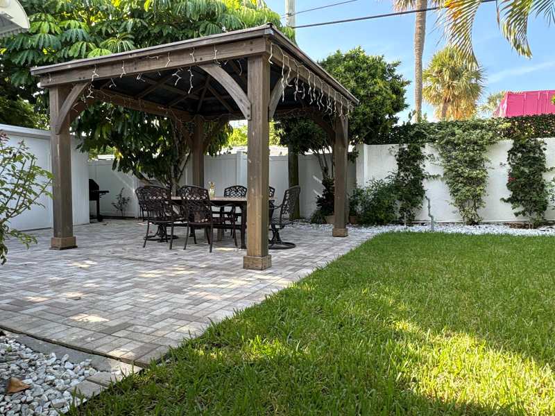 368 Plymouth Road, West Palm Beach FL 33405