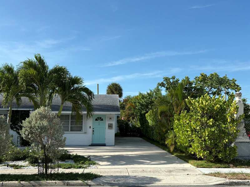 368 Plymouth Road, West Palm Beach FL 33405
