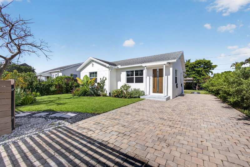1309 N PALMWAY, FL 33460