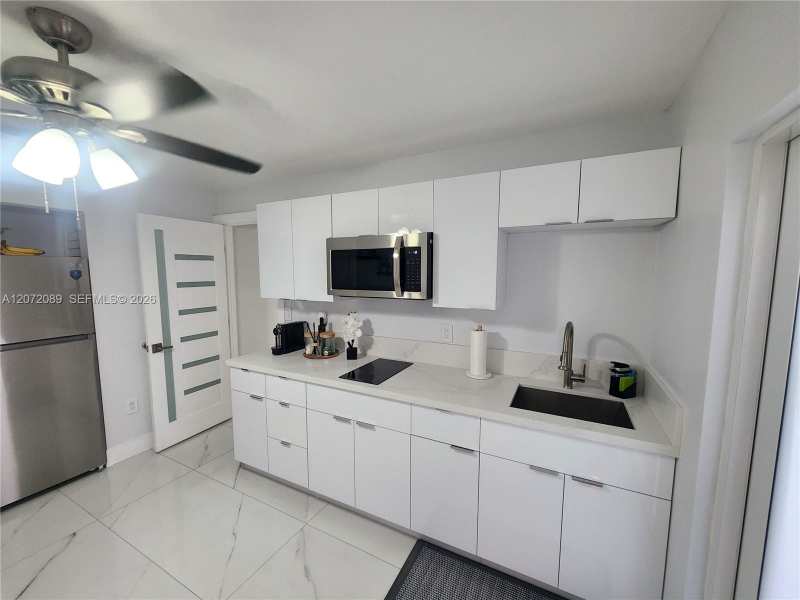 98XX NW 122nd Ter, Hialeah Gardens FL 33018