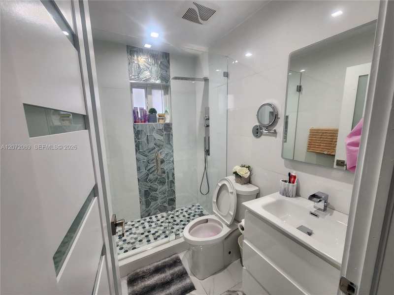 98XX NW 122nd Ter, Hialeah Gardens FL 33018