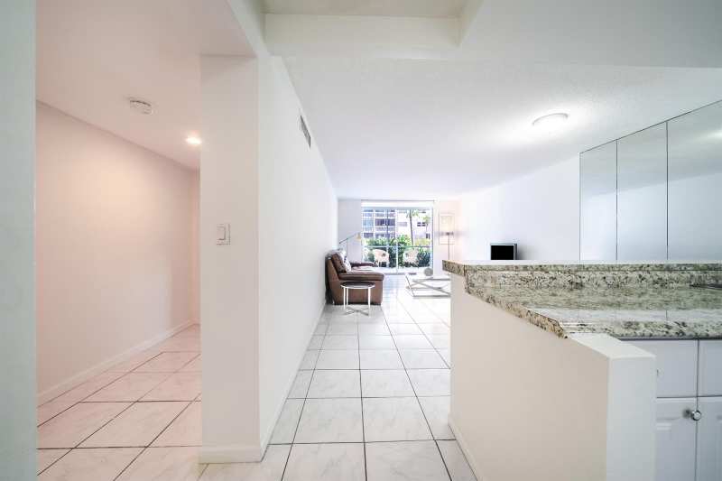 501 NE 14TH Avenue # 103, Hallandale Beach FL 33009