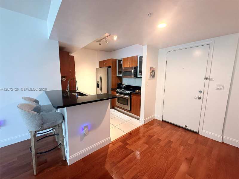 2775 NE 187th St # 313, Aventura FL 33180