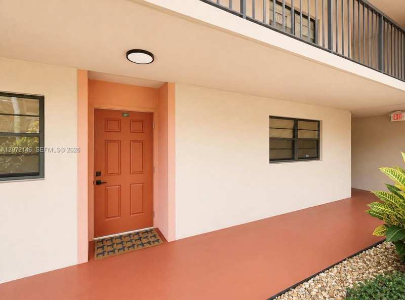 10985 SW 107th St # 105, Miami FL 33176