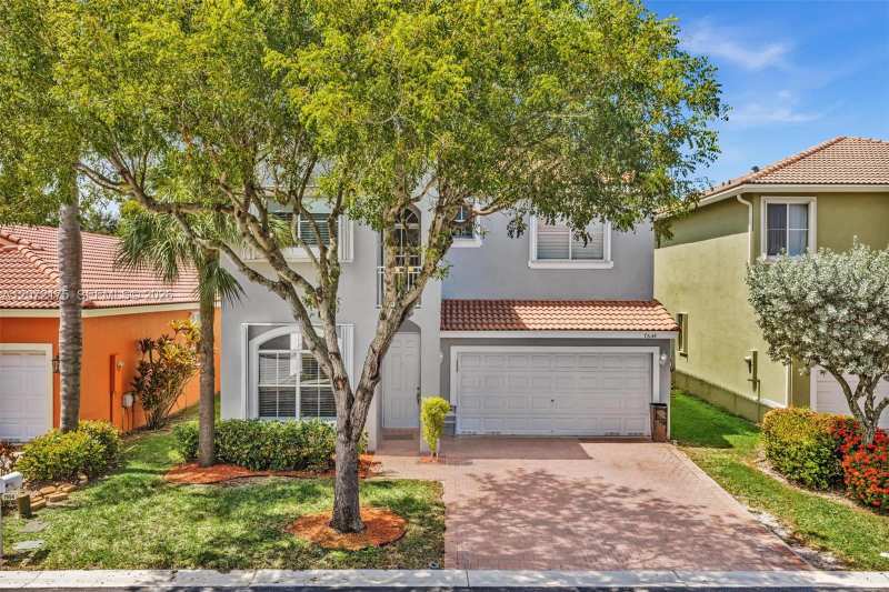 7654 NW 21st Dr, Pembroke Pines FL 33024