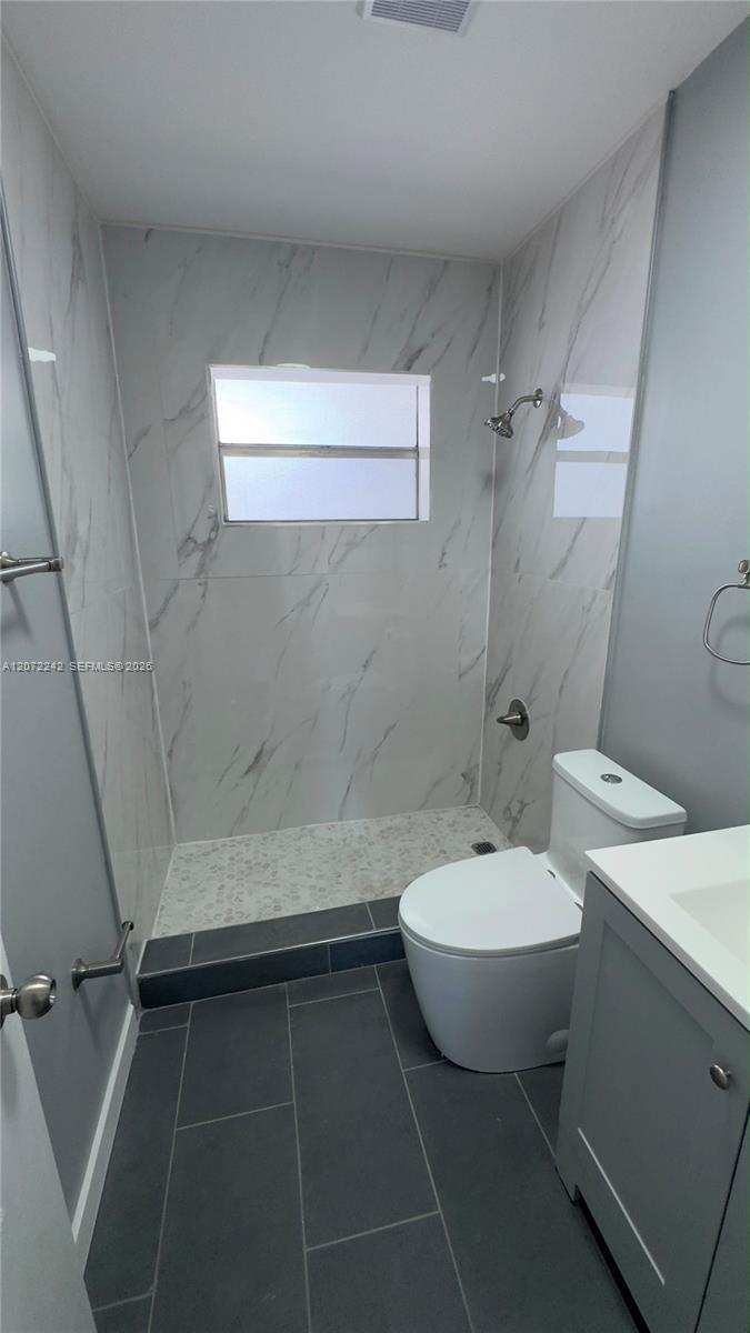 1280 NW 43rd Ave # 303, Lauderhill FL 33313