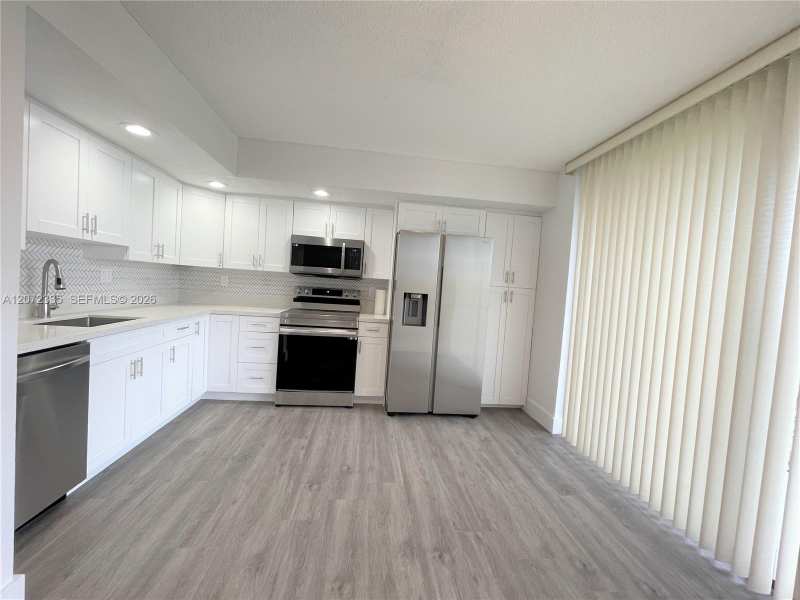 8520 SW 133rd Ave Rd # 406, Miami FL 33183
