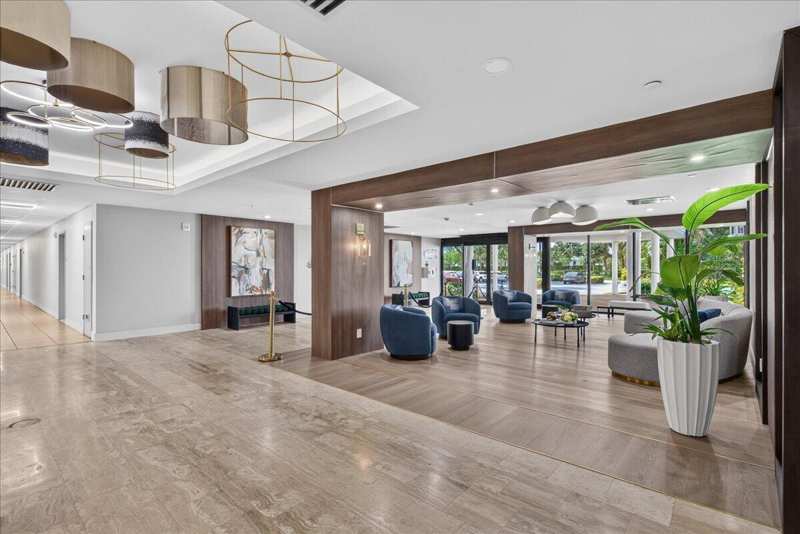 4200 Hillcrest Drive # 217, Hollywood FL 33021
