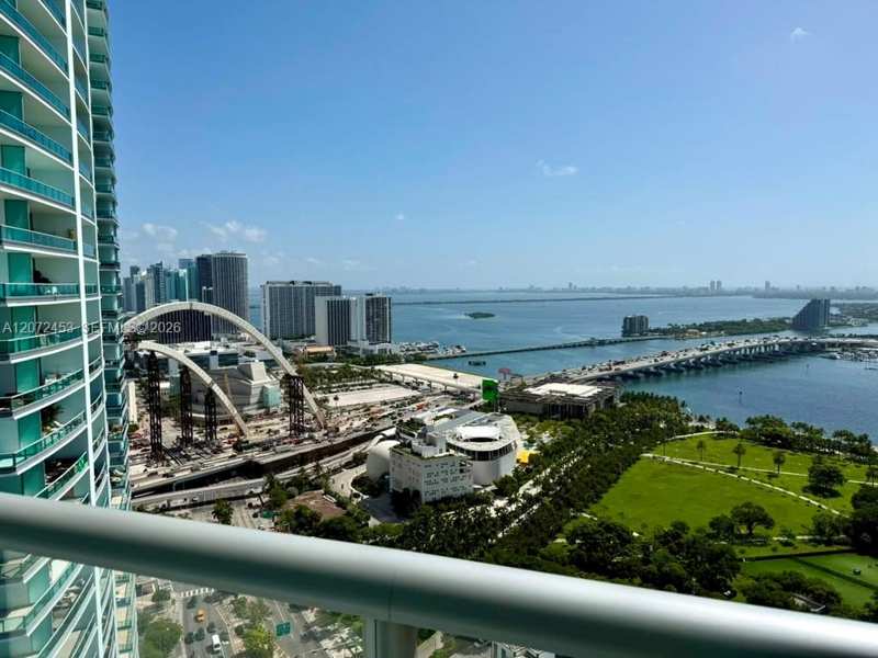 888 Biscayne Blvd # 3611, Miami FL 33132