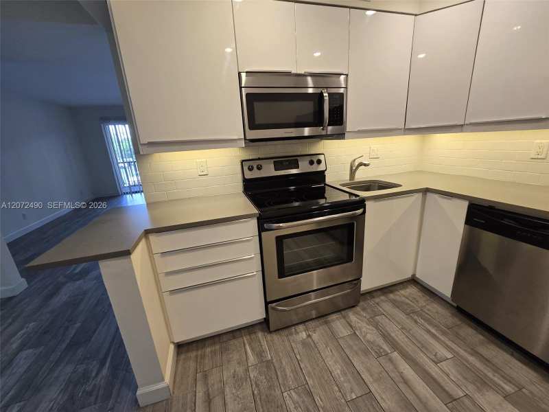 470 NW 20th St # 201, Boca Raton FL 33431