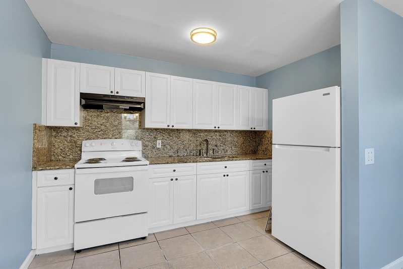 1208 W 32ND Street, Riviera Beach FL 33404
