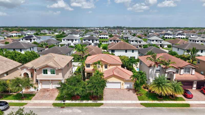 4225 SW 179TH Way, Miramar FL 33029