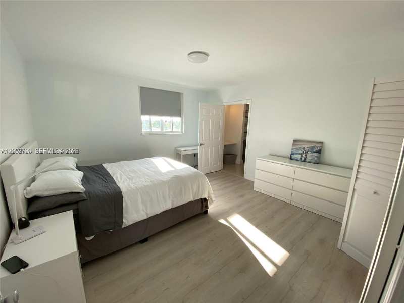 8888 Collins Ave # 512, Surfside FL 33154