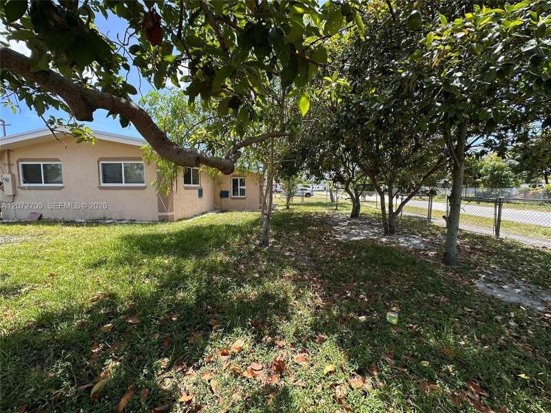 17150 NE 4th Pl, North Miami Beach FL 33162