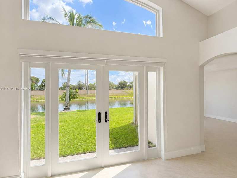 18724 SW 16th St, Pembroke Pines FL 33029
