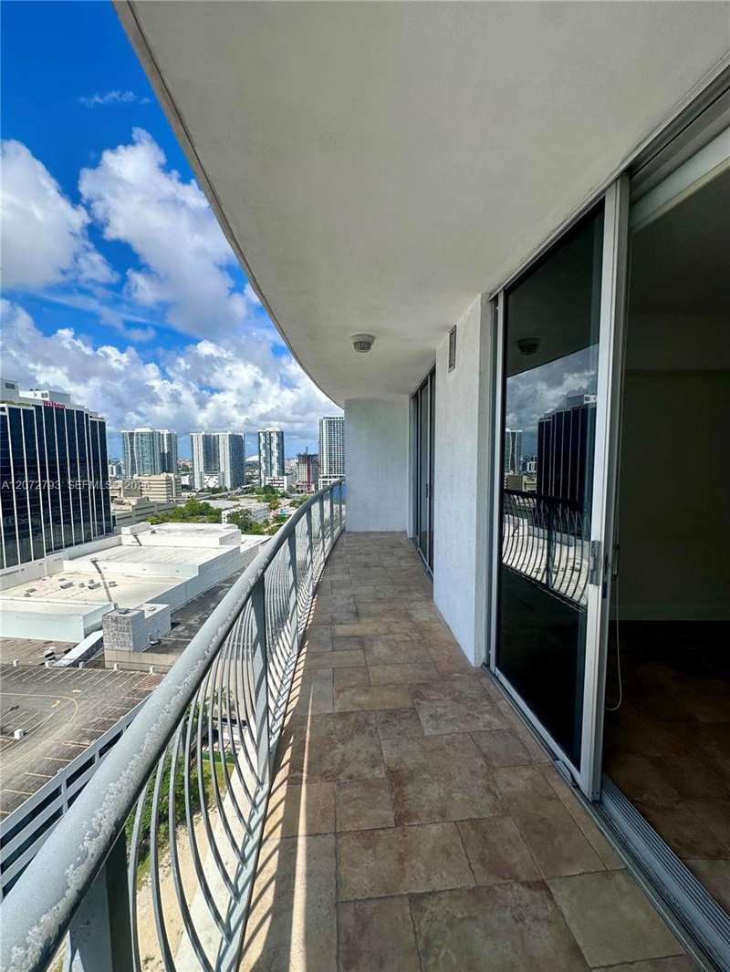 1750 N Bayshore Dr # 2406, Miami FL 33132