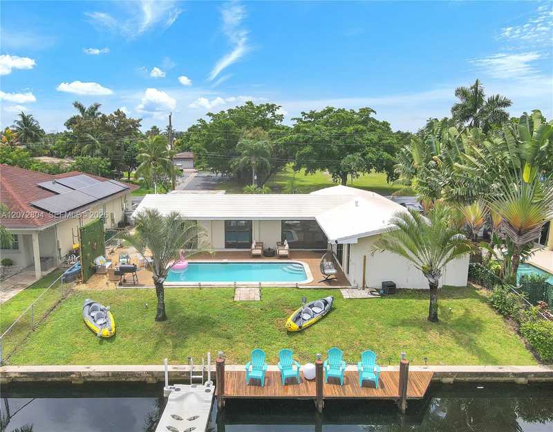 151 SE 9th Ct, Pompano Beach FL 33060