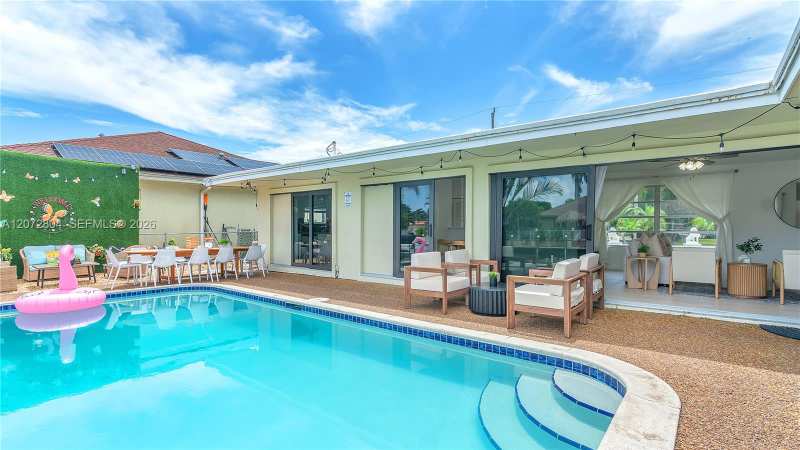 151 SE 9th Ct, Pompano Beach FL 33060