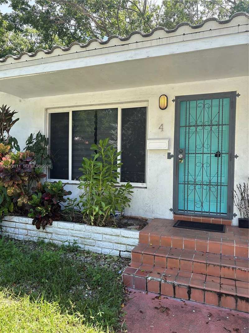 2 NE 45th St # 4, Miami FL 33137